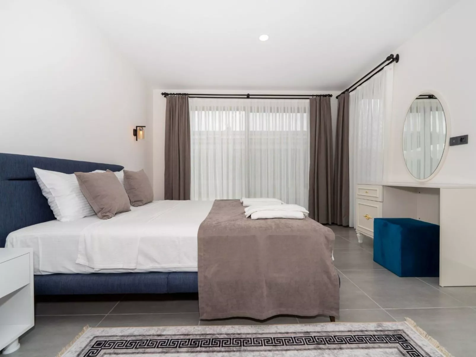 Yasemin-Image-tags.info