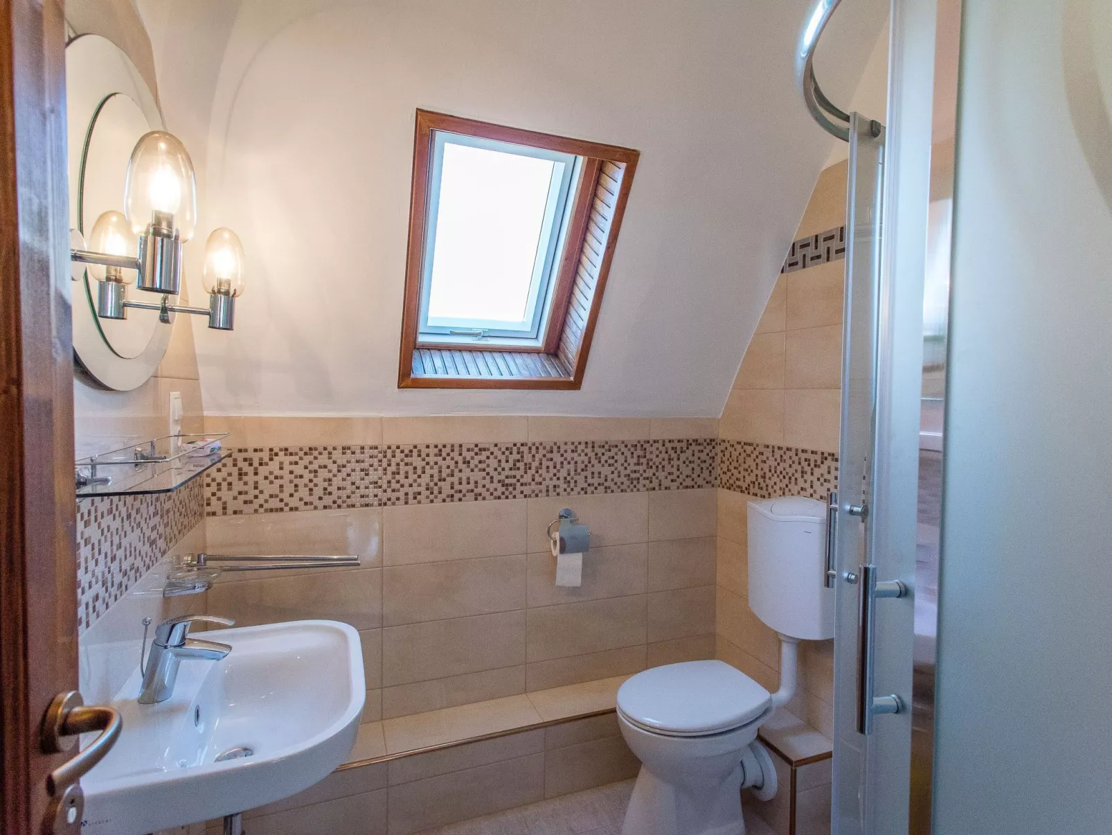 Mit Swimmingpool für 10 Personen-Dedans