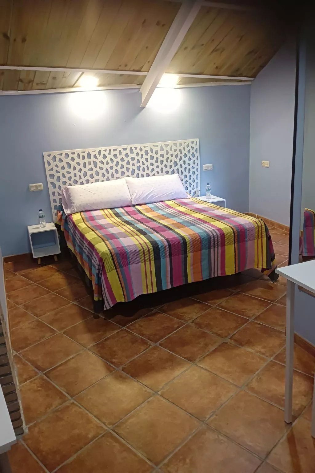 Haus für zwei Personen mit privatem Pool in den Bergen.-Image-tags.info