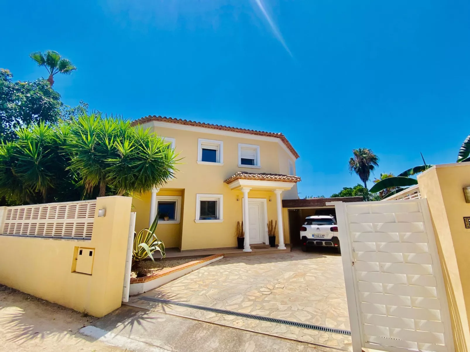 Traumvilla Revoltes-Image-tags.info