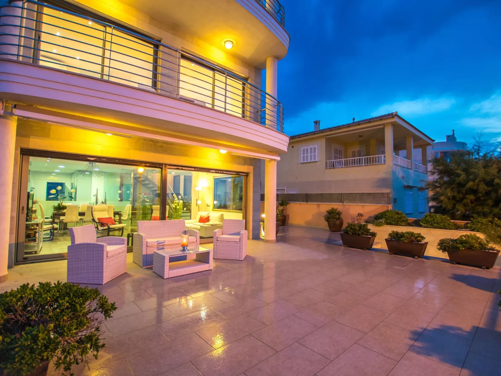 Freistehendes Haus direkt am Meer gelegen-Inside