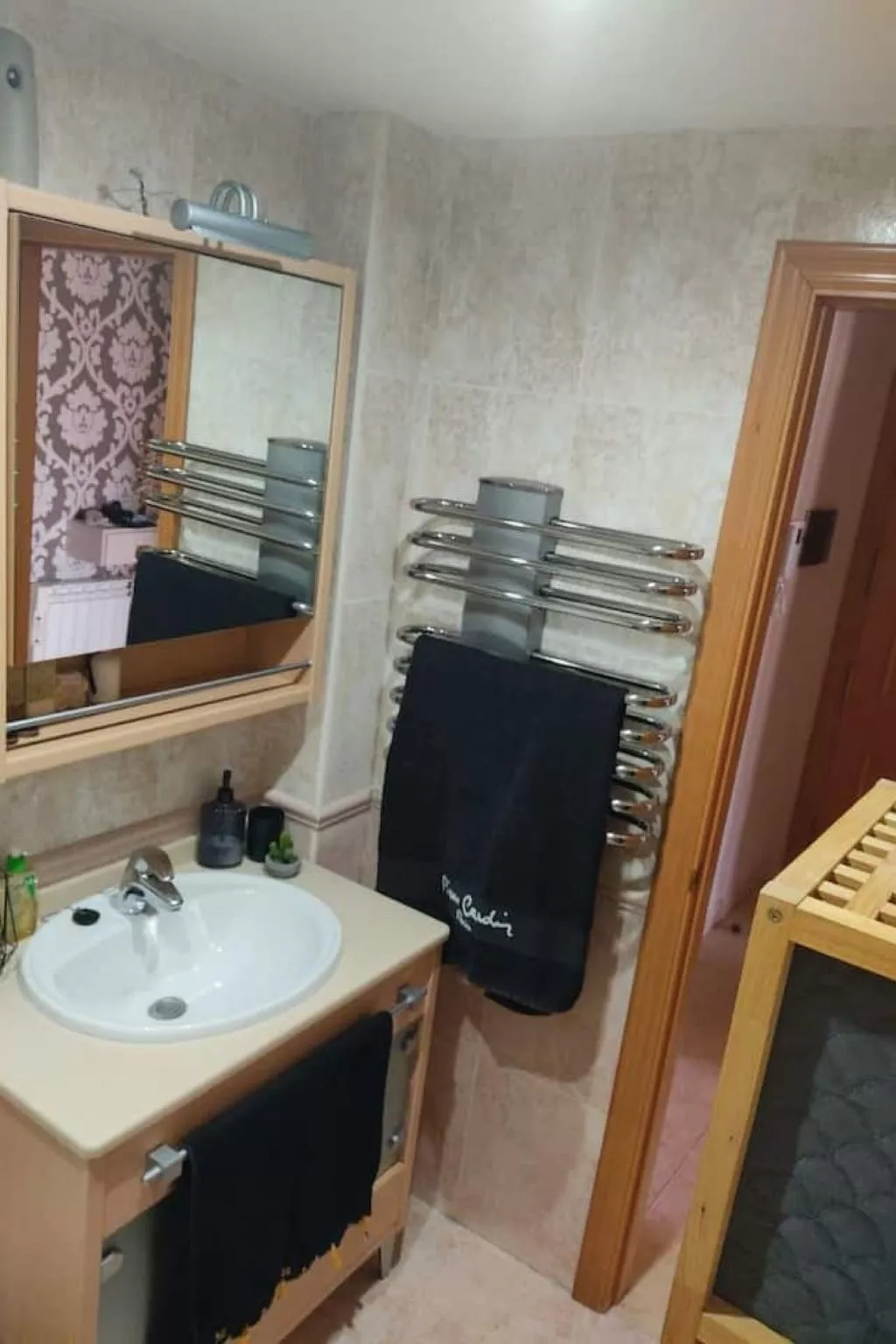 Sun Beach Aguadulce mit Parkplatz-Inside