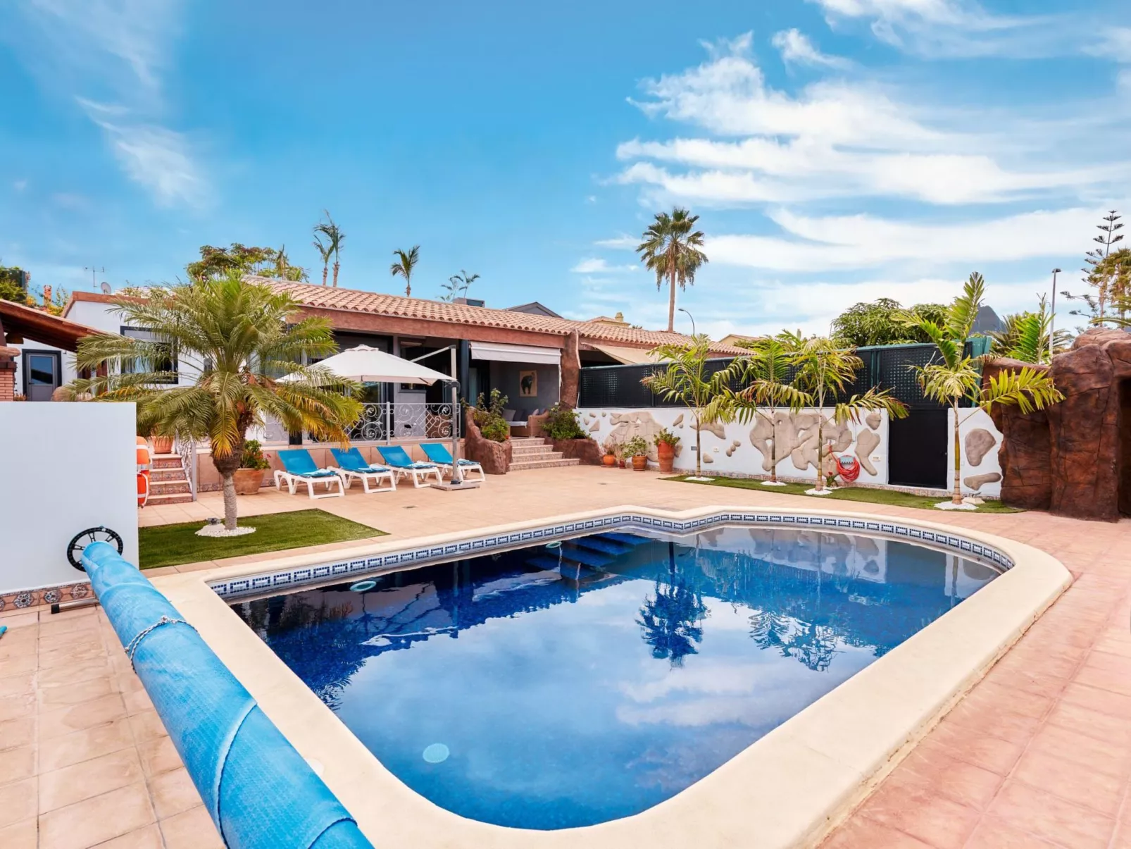 Chalet "Anais luxury villas"-Outside