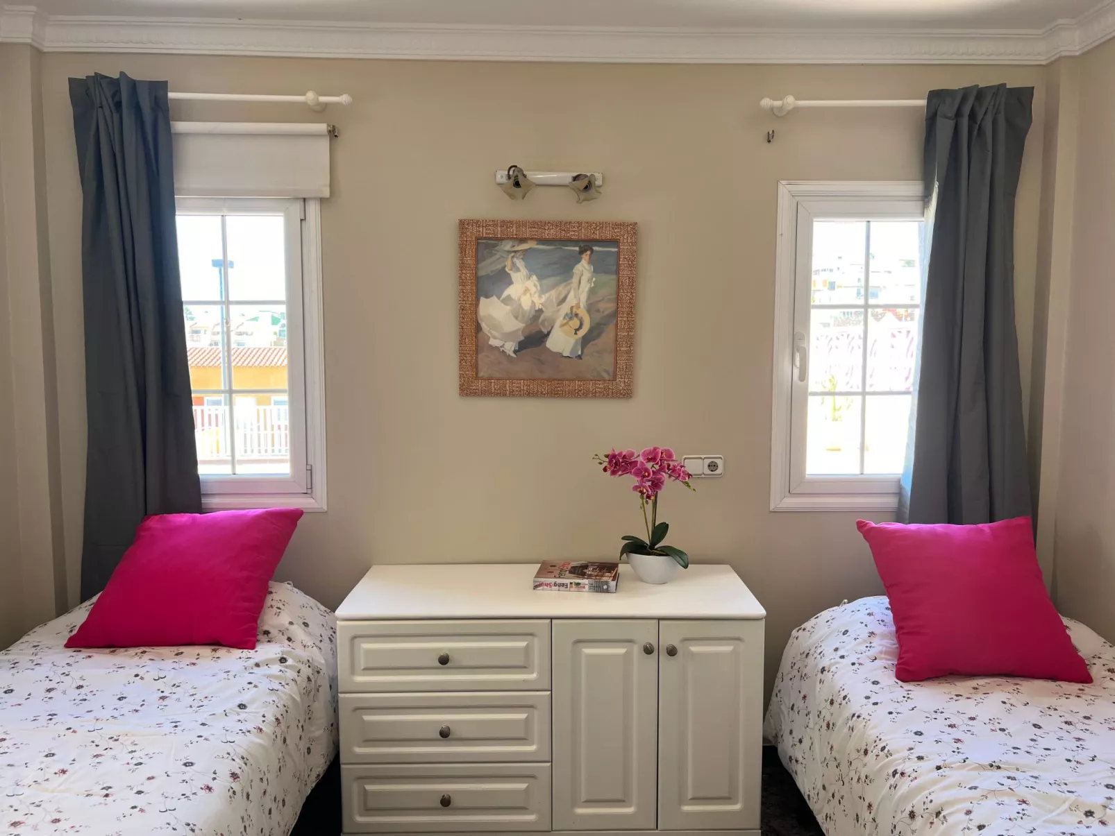 Villa "Esmeralda" mit Garten, Grill und Terrasse-Inside