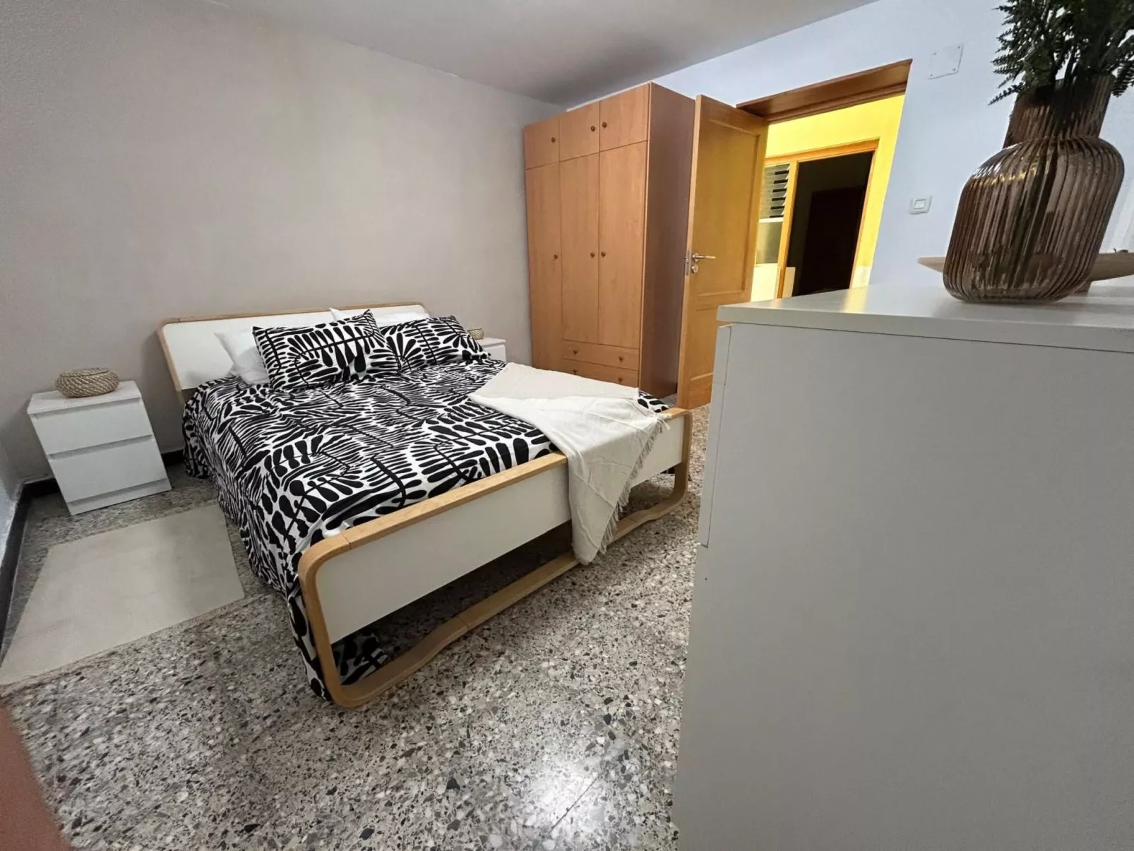 Edara Home - Haus mit privatem Garten-Drinnen