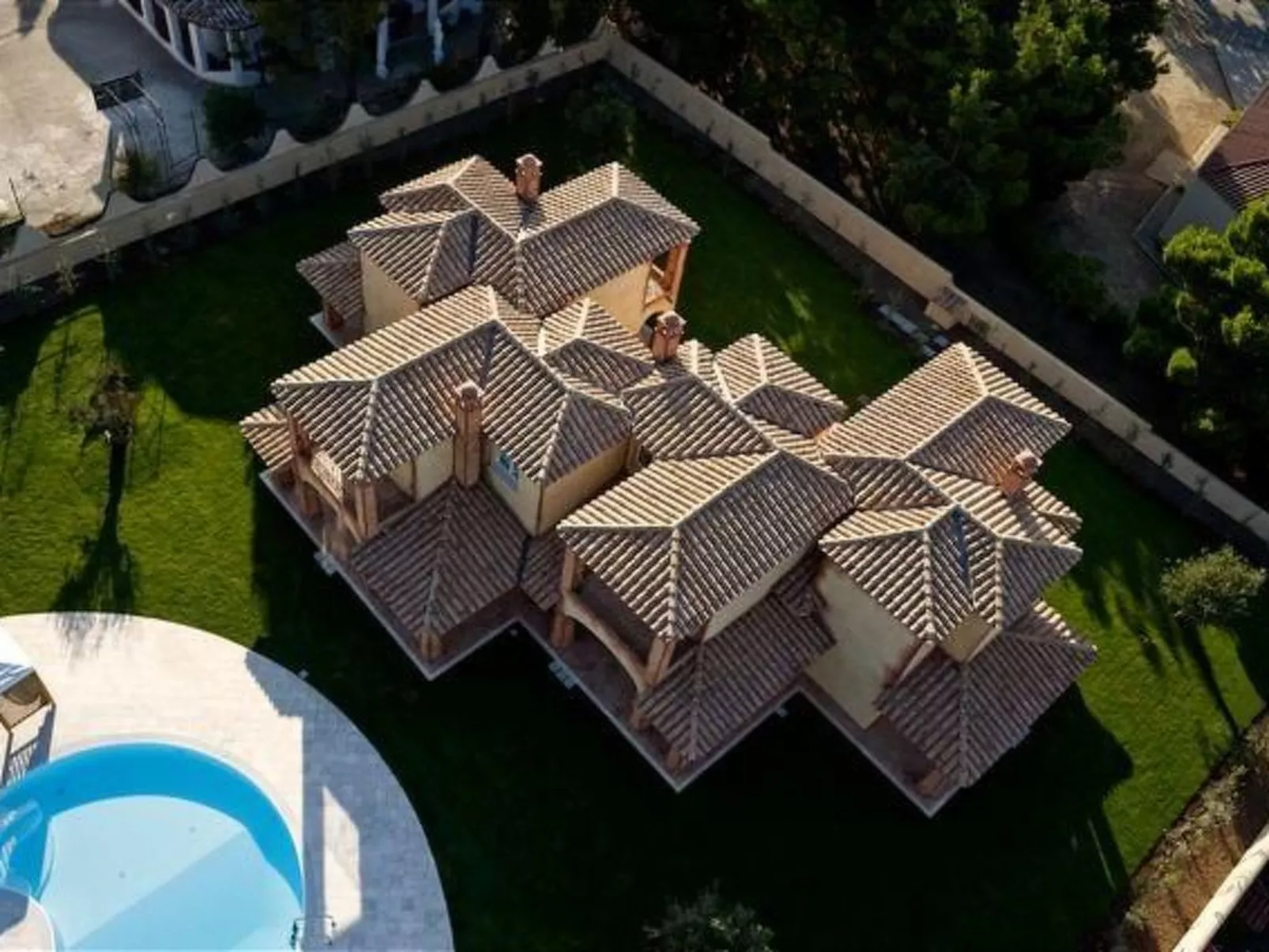 'Villa West' mit Balkon-Draußen