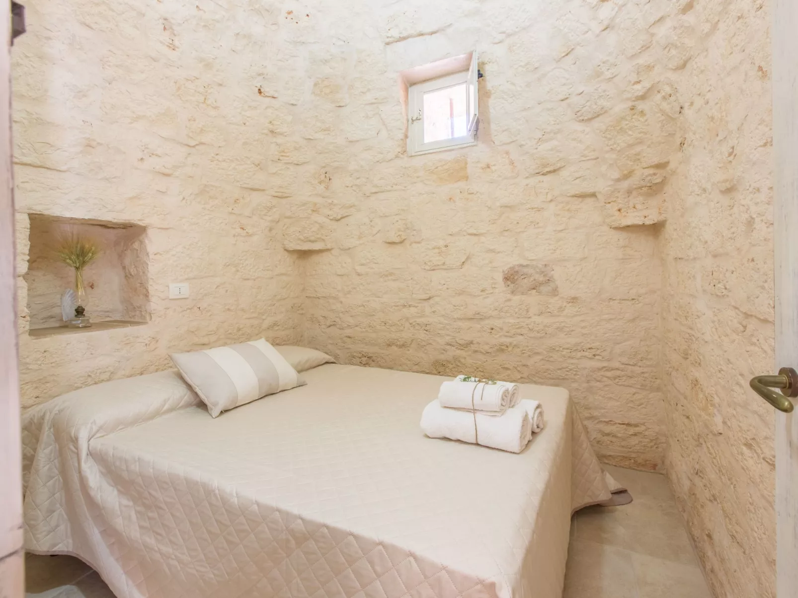 Trullo die Riesenpappel-Dedans