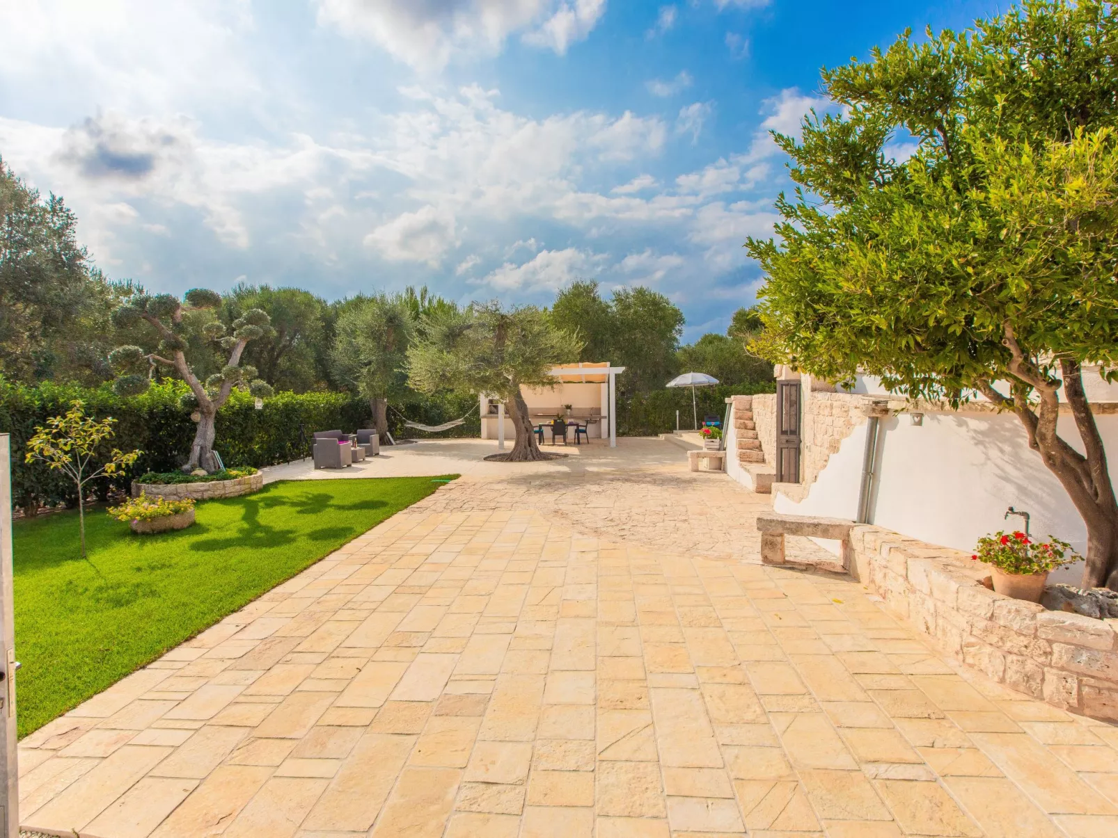 TRULLO  mit pool OSTUNI: Kostenlos: Bettwäsche und Handtücher, 2 Fahrräder, 1 H-Draußen