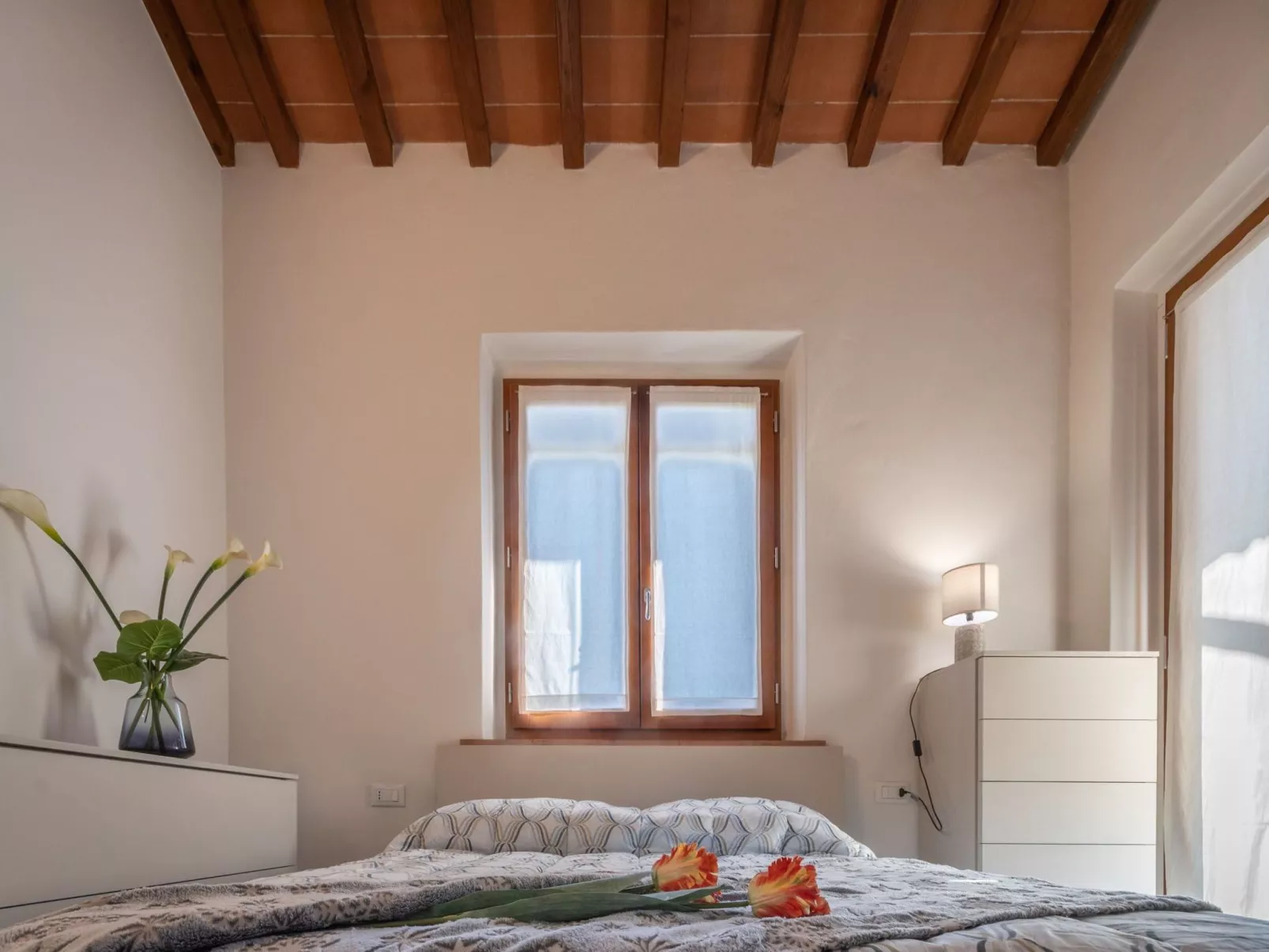 Modernes Haus mit Garten und privatem Parkplatz-Dedans