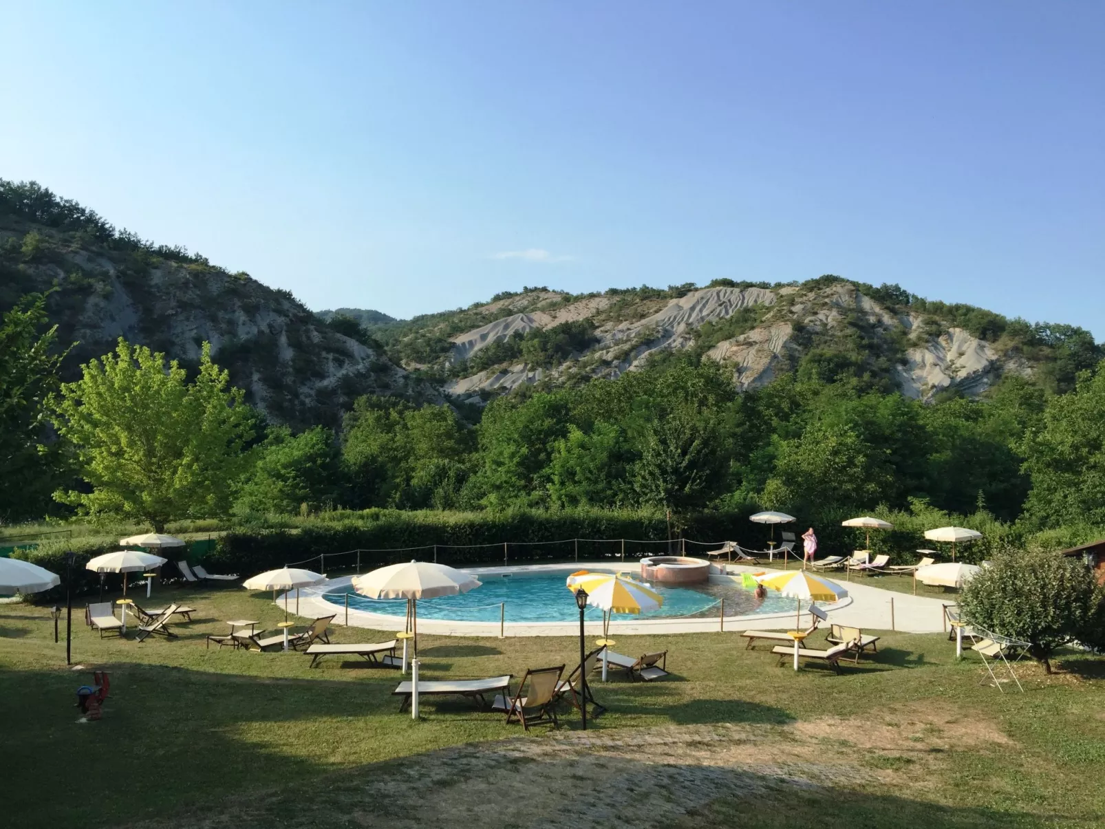 Wohnung in Apecchio mit Privatparkplatz-Dehors