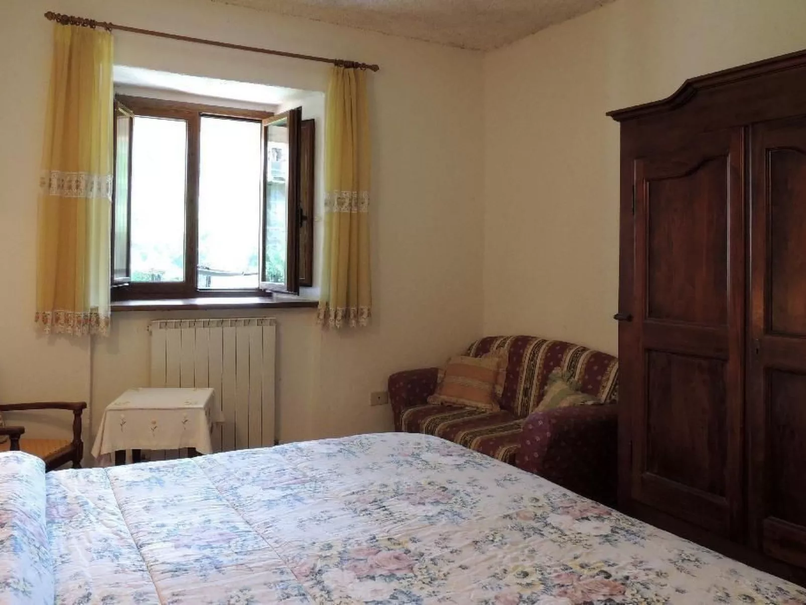 Mit Wasserblick-Dedans