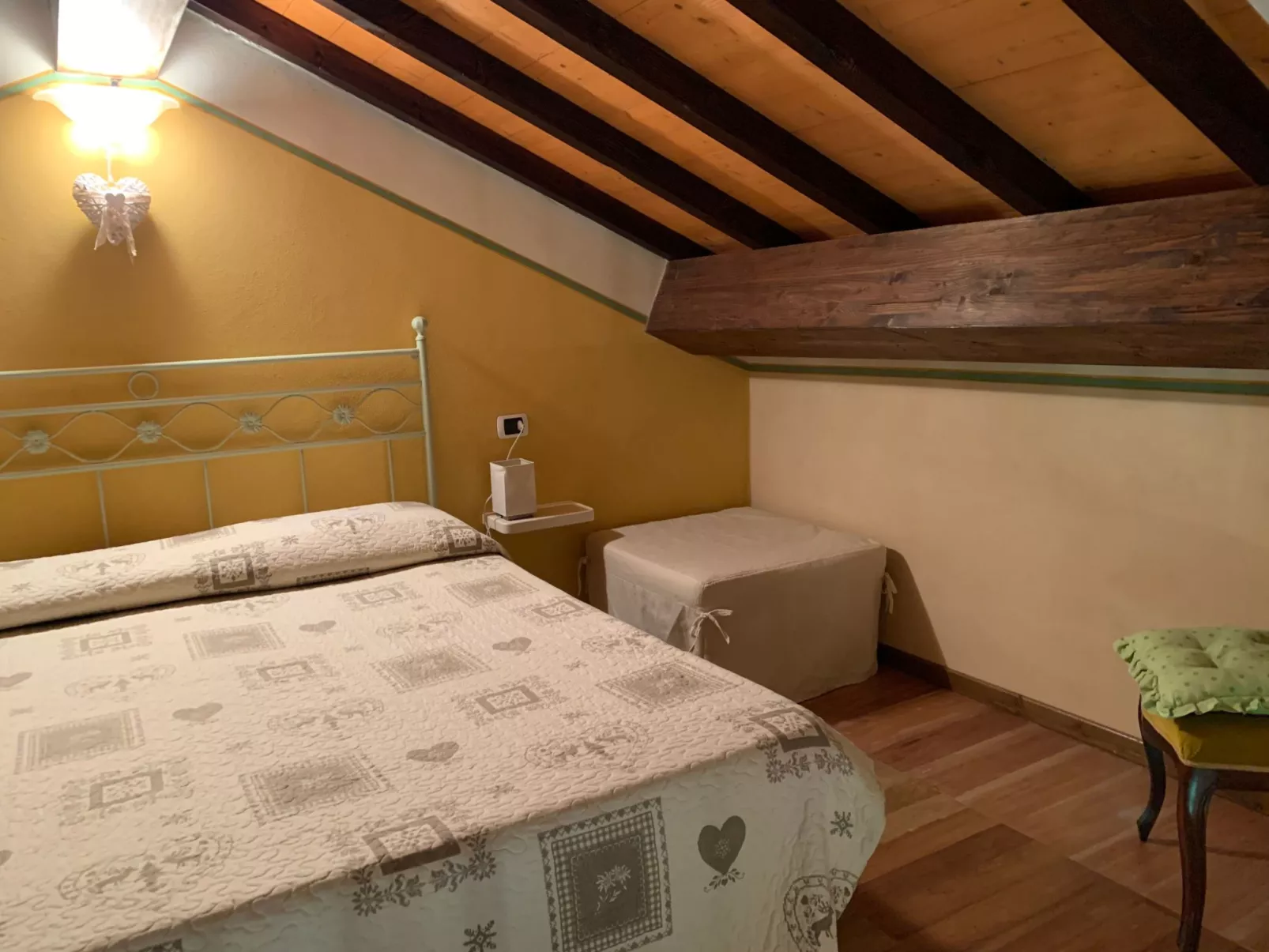 'Villa Mandolata-Inside