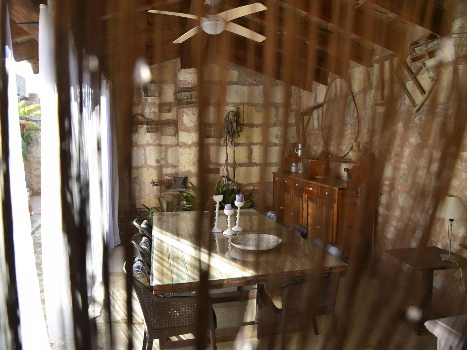 Jedes Ferienhaus mit Garten und Schwimmbad-Drinnen