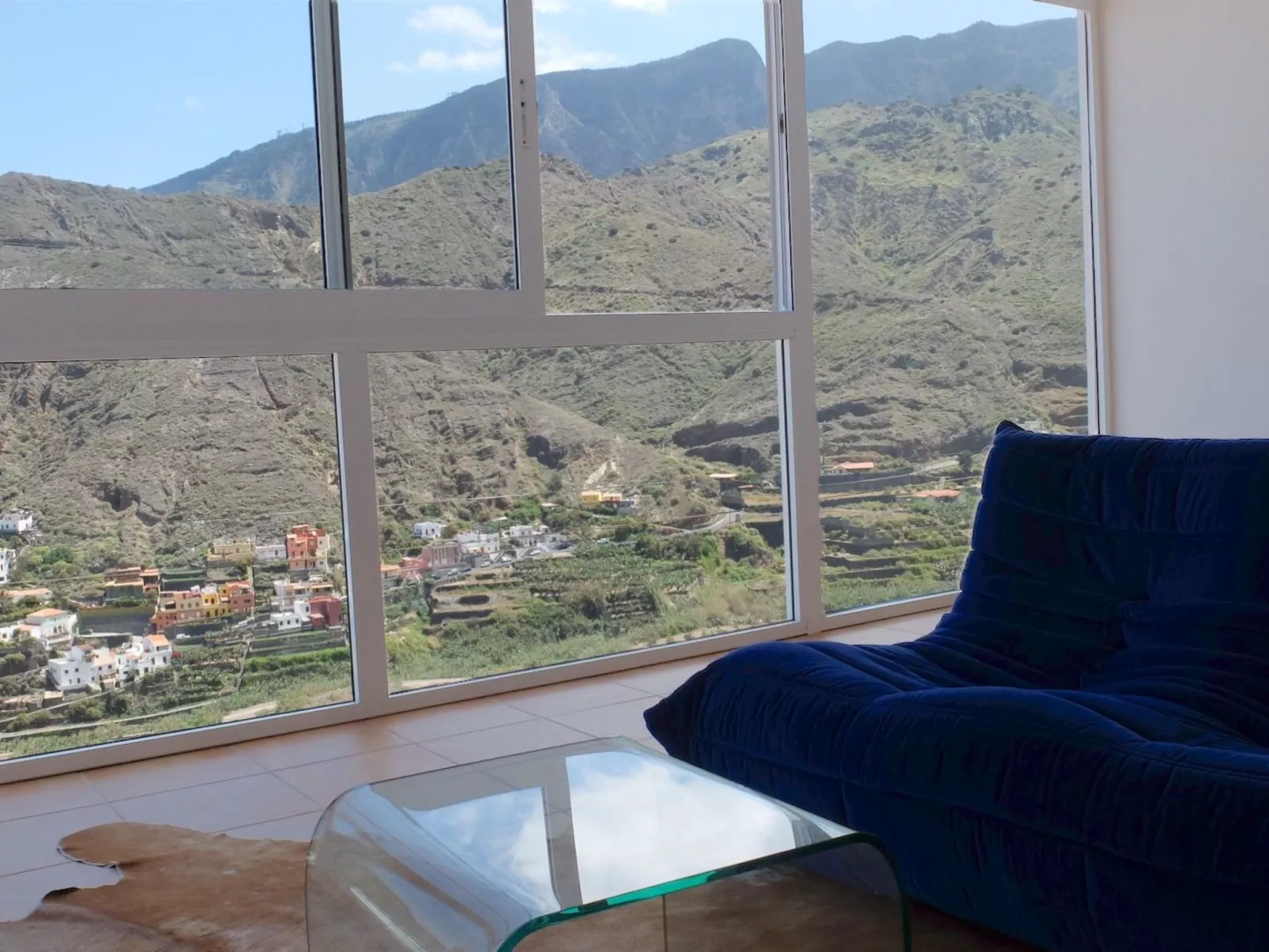 Komfortable geräumige Wohnung mit bester Aussicht 5p max-Inside