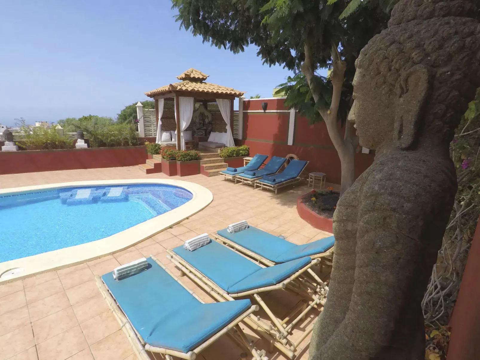 Villa im thailändischen Stil "Zen" mit beheiztem Pool-Outside