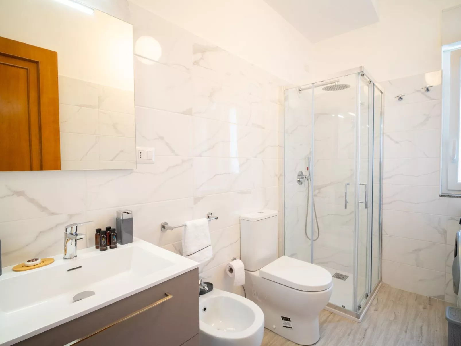 Meerblick-Wohnung 'Casa Serafina Armonia-Dedans