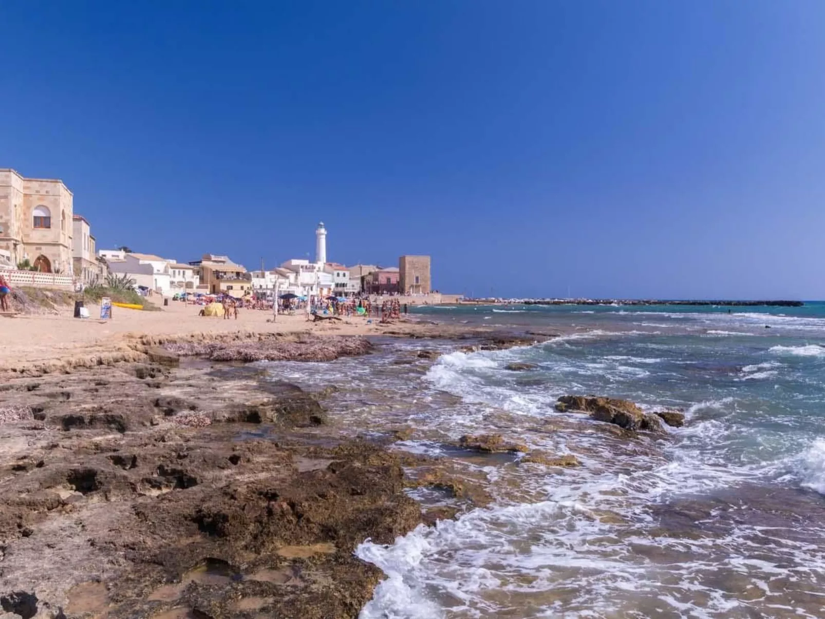 Agamennone, Wohnung 20 Meter vom Meer entfernt mit einer möblierten Terrasse.-Image-tags.info