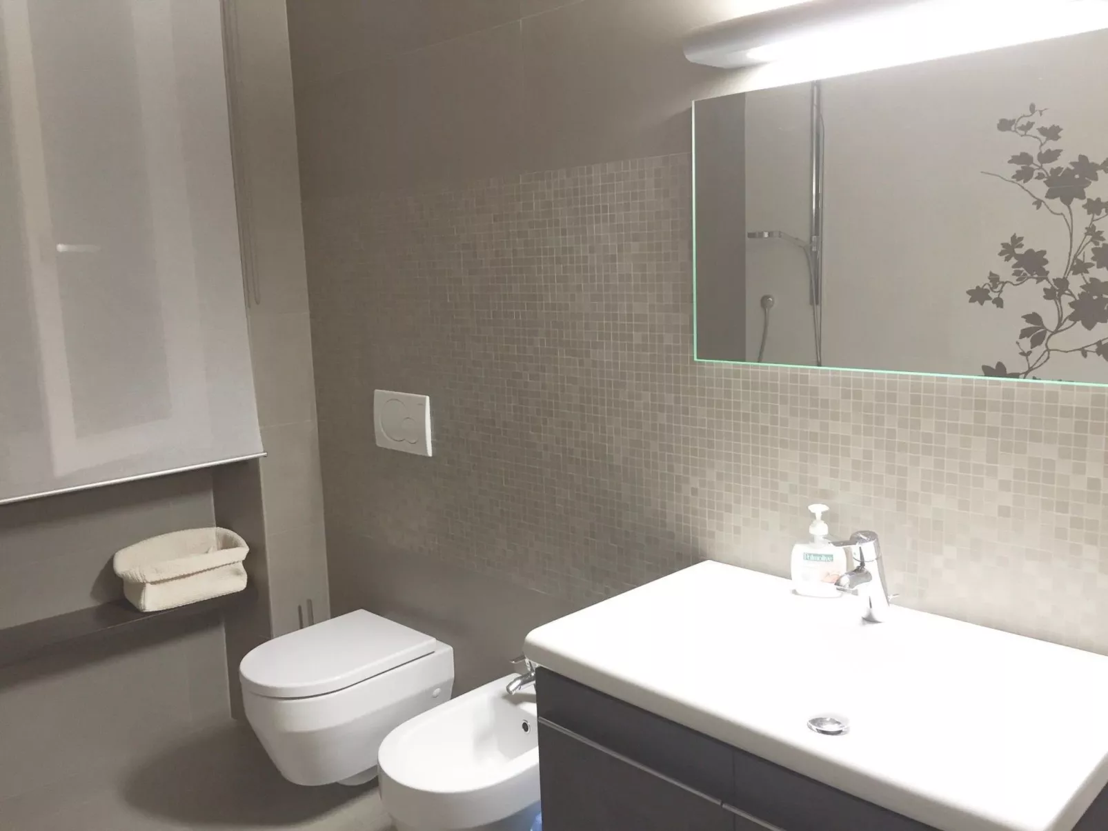 Penthouse mit Garten und privater Terrasse in Villa-Inside