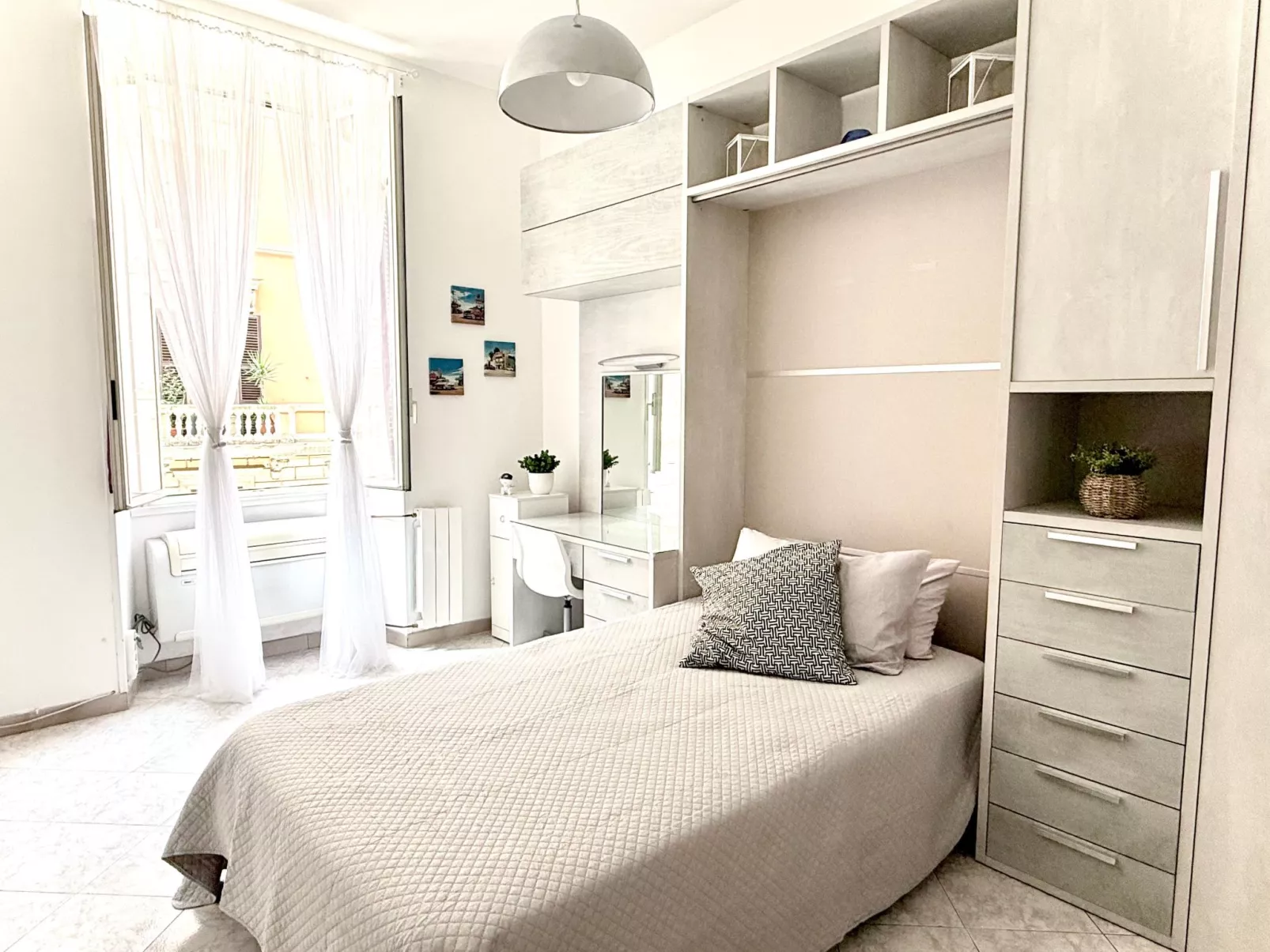 Roman Haven - Inside