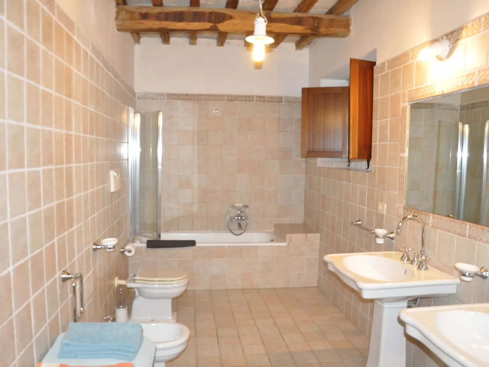 In Acquapendente mit großem Garten-Inside