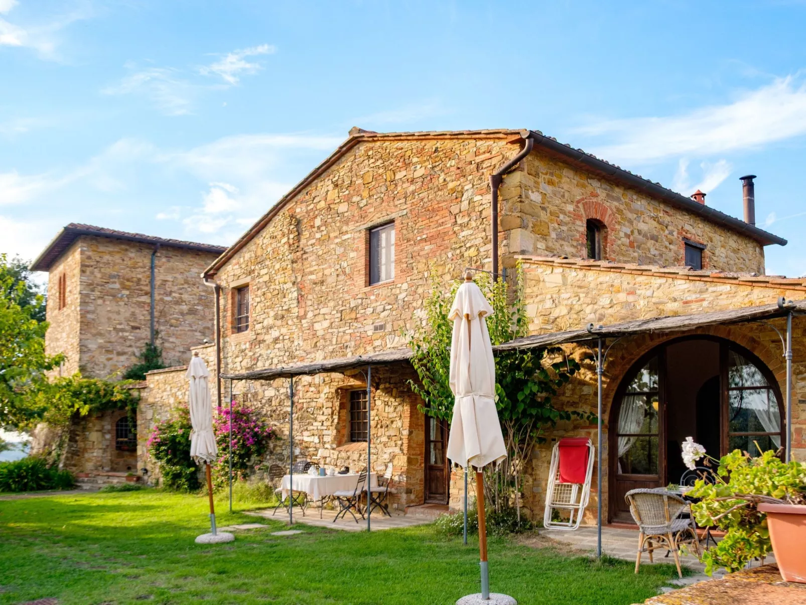 Anwesen "Lavanda2" mit Gemeinschaftspool-Draußen