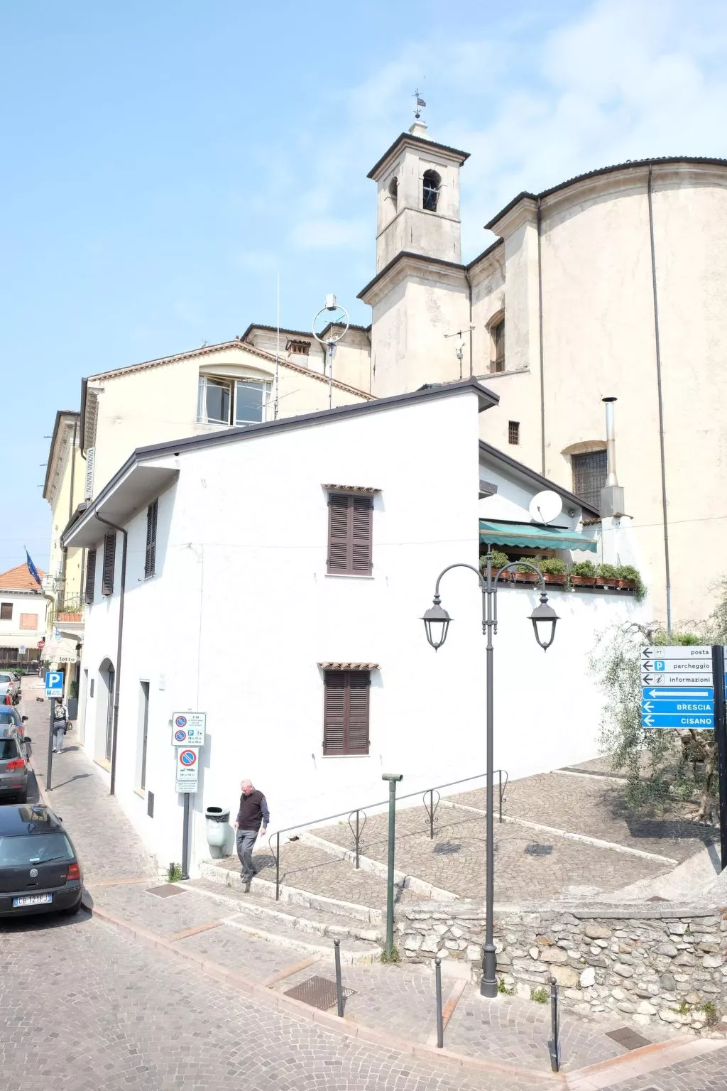 Vista Piazza-Draußen