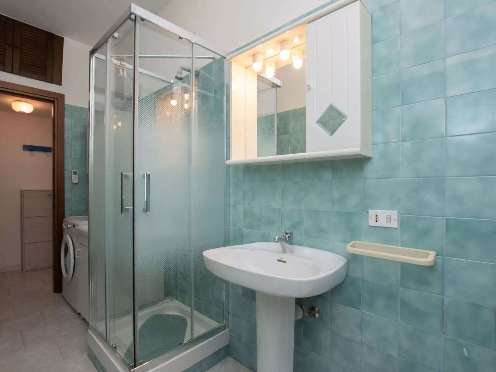 Studio 'Türkis' mit Terrasse-Drinnen