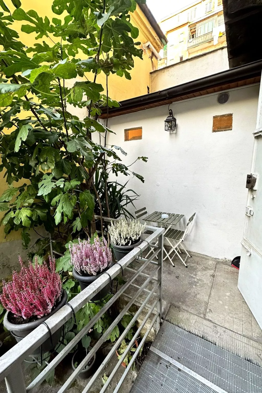 Wohnung 'Annina' mit Terrasse-Draußen