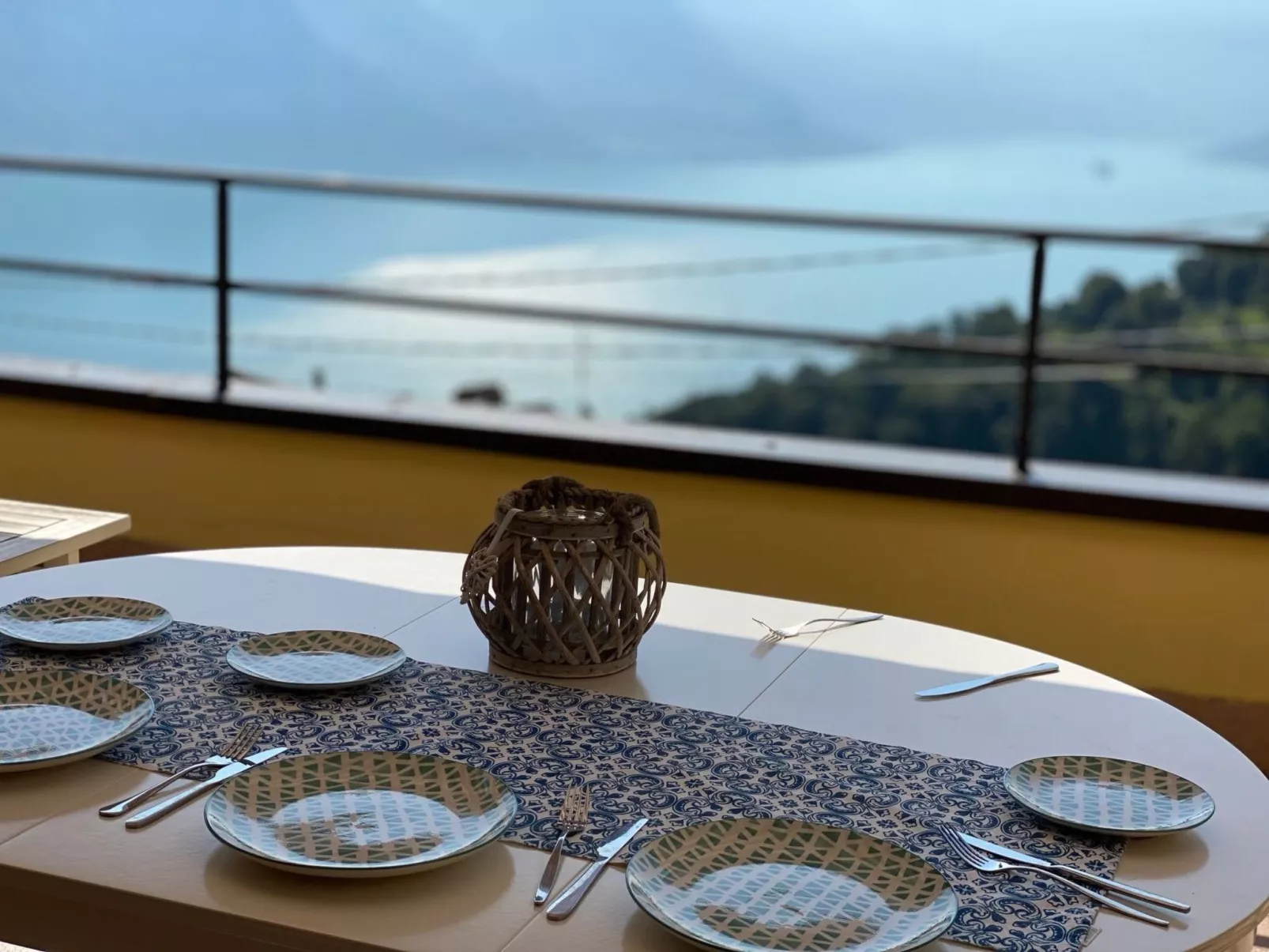 Le Terrazzwe - Drei-Zimmer-Wohnung mit Terrasse und Pool-Outside