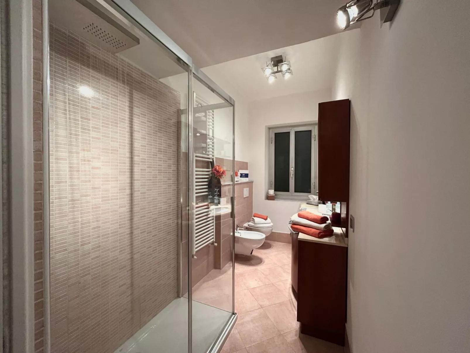 Weinhaus bei Holiday World-Inside