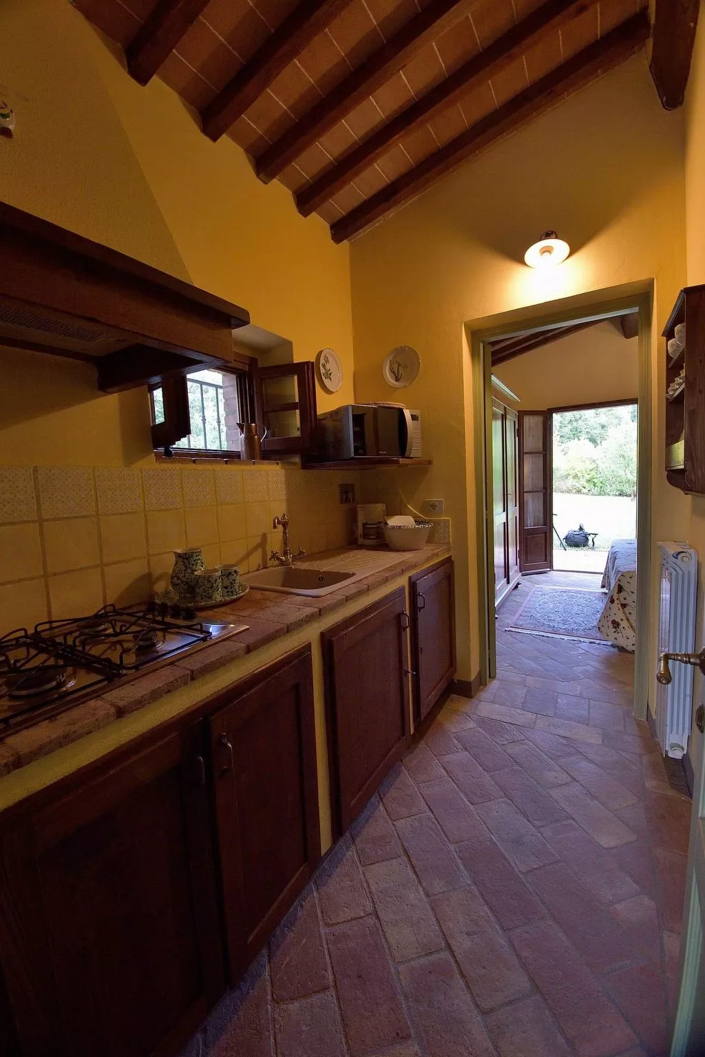 Wohnung 'Mascie rondini' mit Terrasse-Drinnen