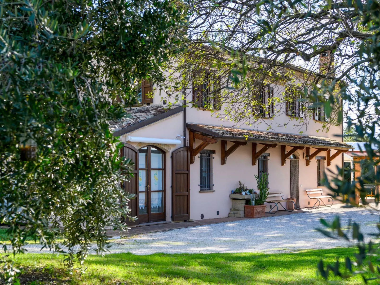 Casale Partemio-Dehors