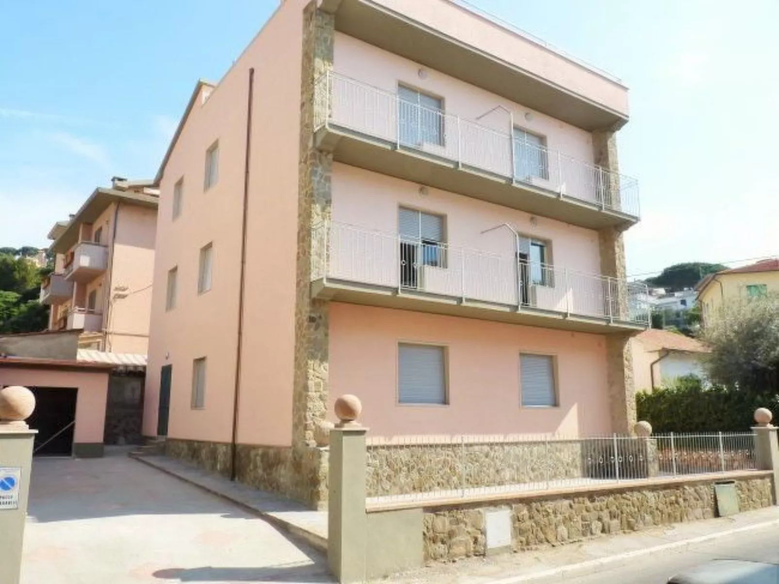 Helle Wohnung in Castiglione Della Pescaia-Outside