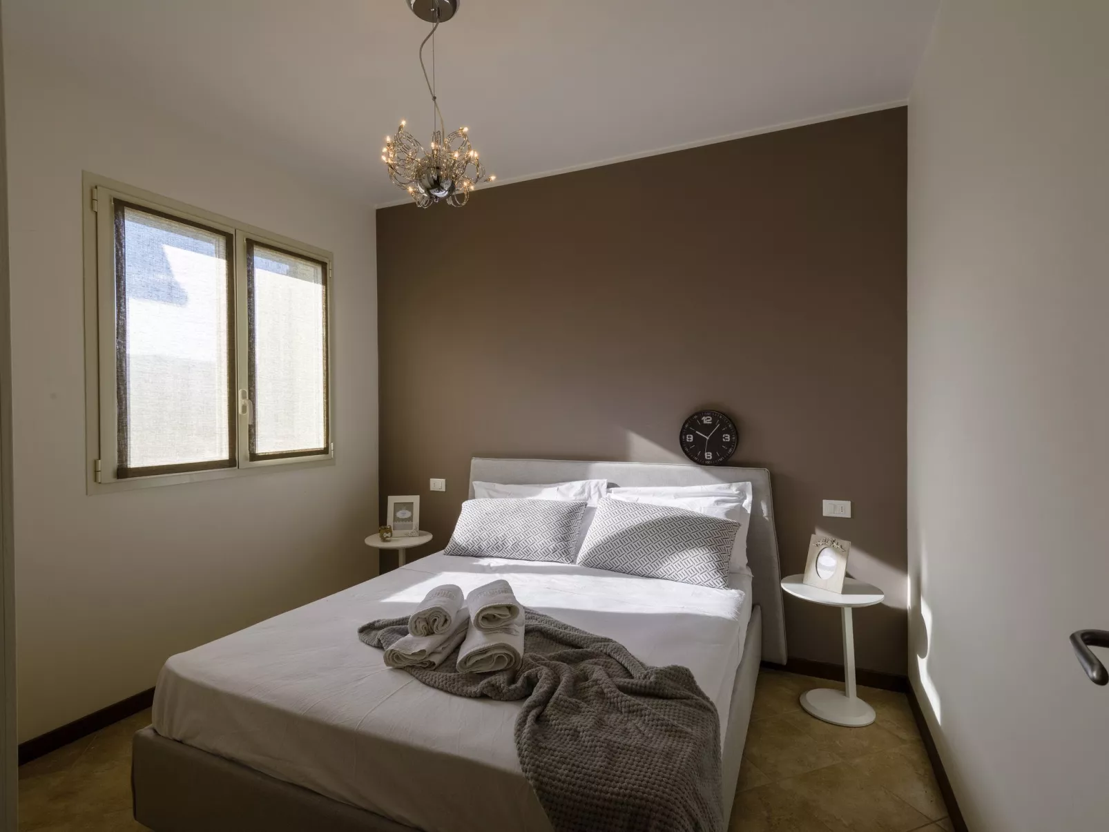 Gloria del Mare - Schwimmbad mit Meerblick - Drinnen