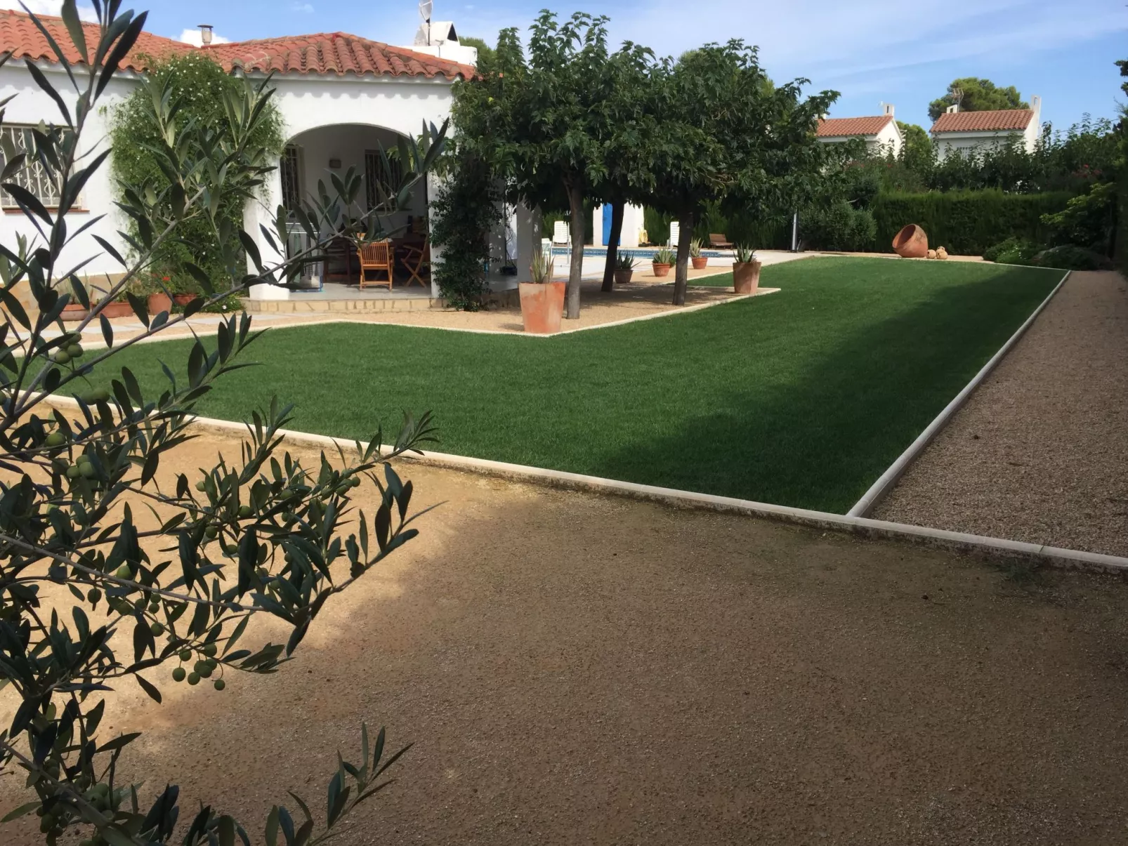 Mit Privatpool in El Casalot-Outside