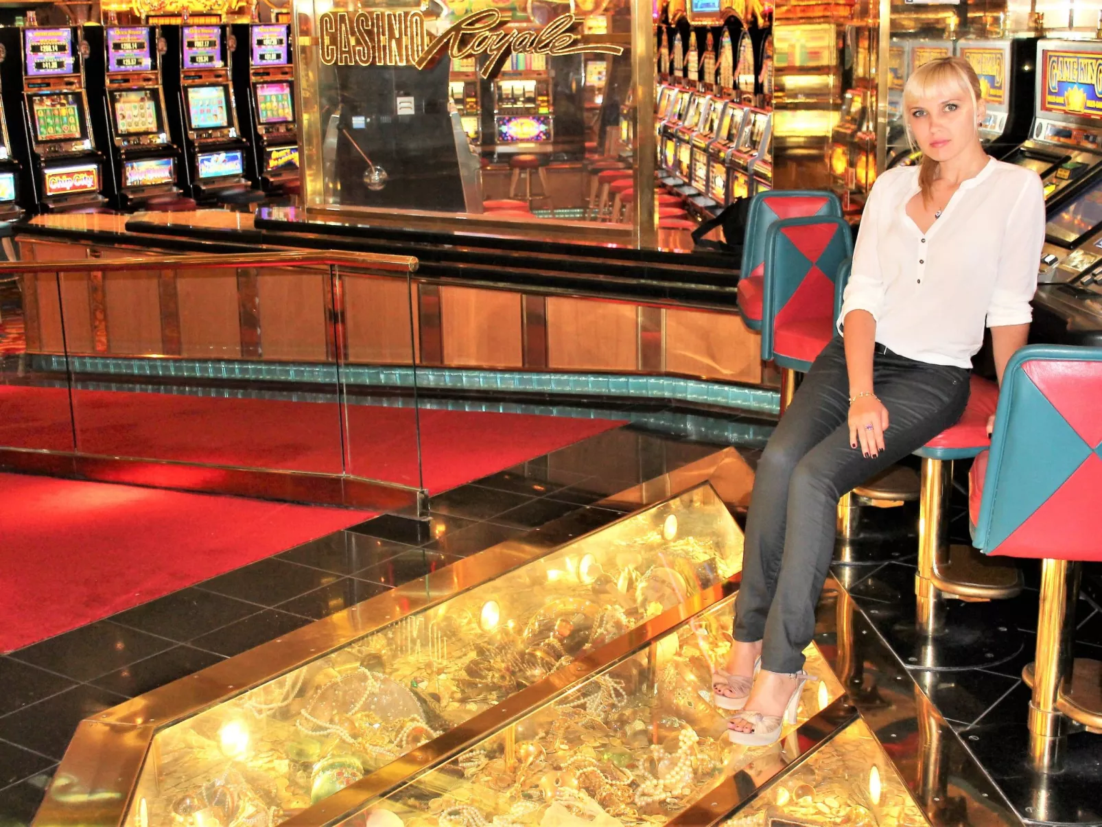 Villa del Mar-Inside