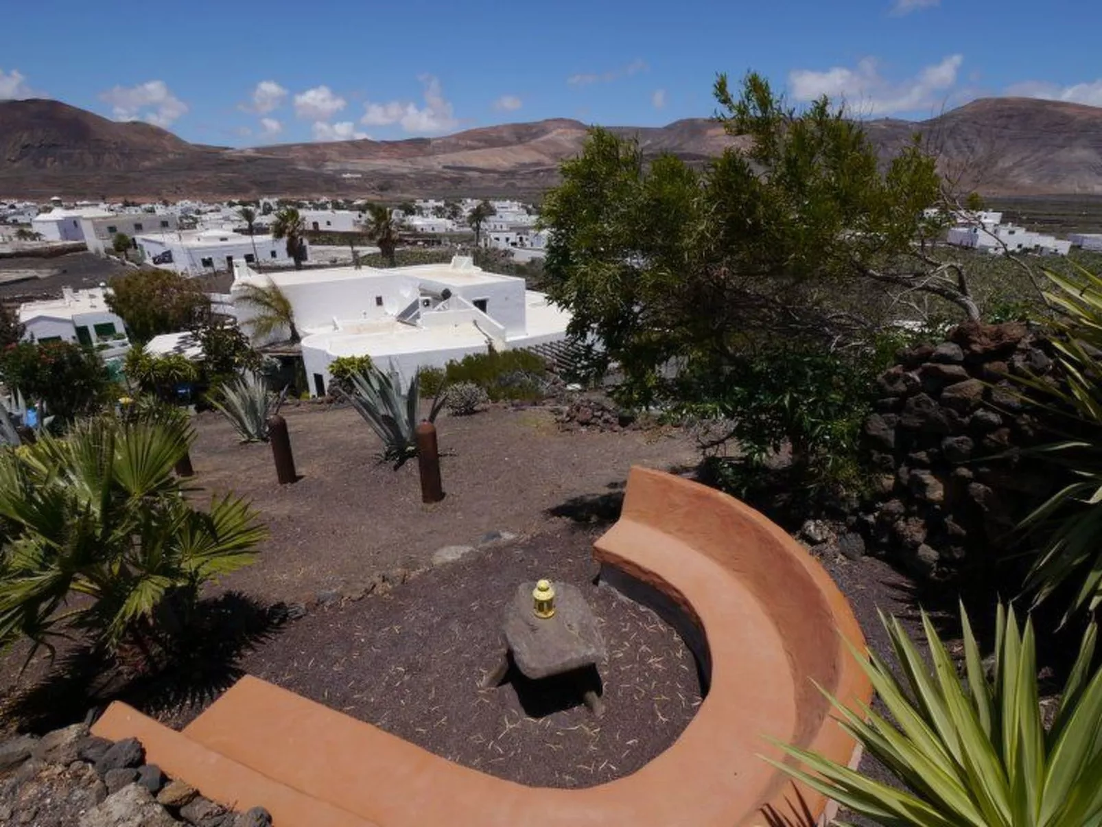 Casa Caldereta-Outside