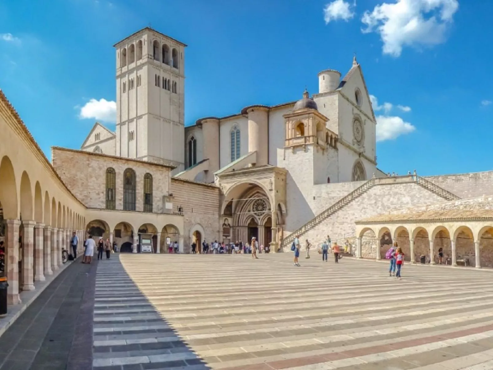 Privates Poolhaus im grünen Herzen von Umbrien-Dehors