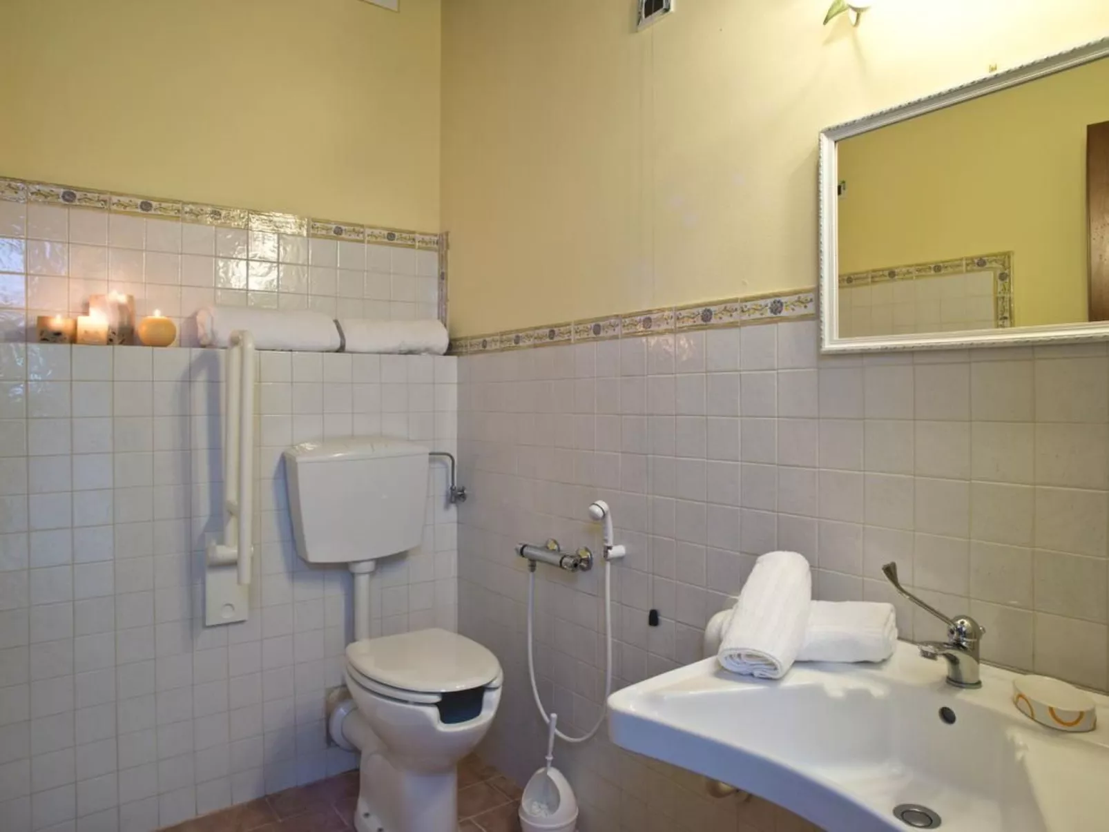 Wohnung "Tulip" mit Gemeinschaftspool-Inside