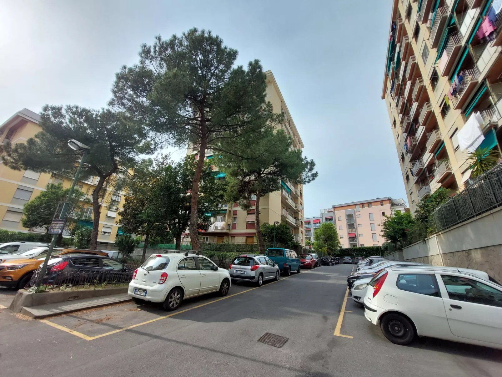 Für 4 Personen ca. 65 m&sup2; in Genua, Norditalien (Ligurien)-Outside