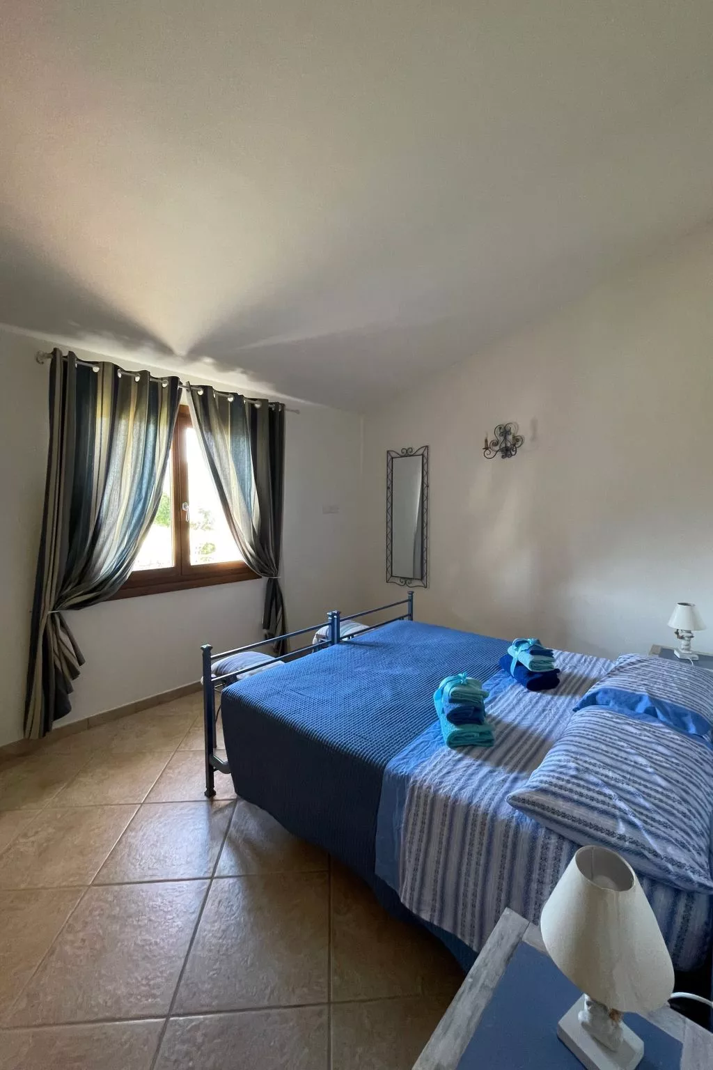 Haus 1 Kilometer vom Strand von Porto Ainu entfernt-Image-tags.info