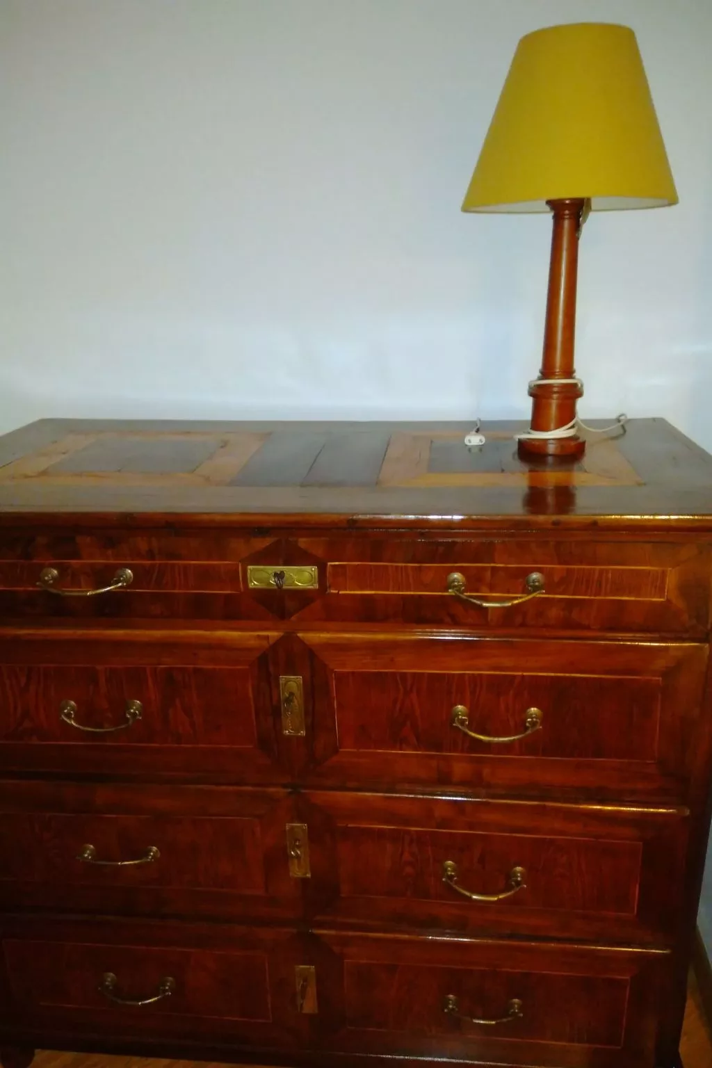 Haus Alice in Pellizzano-Drinnen