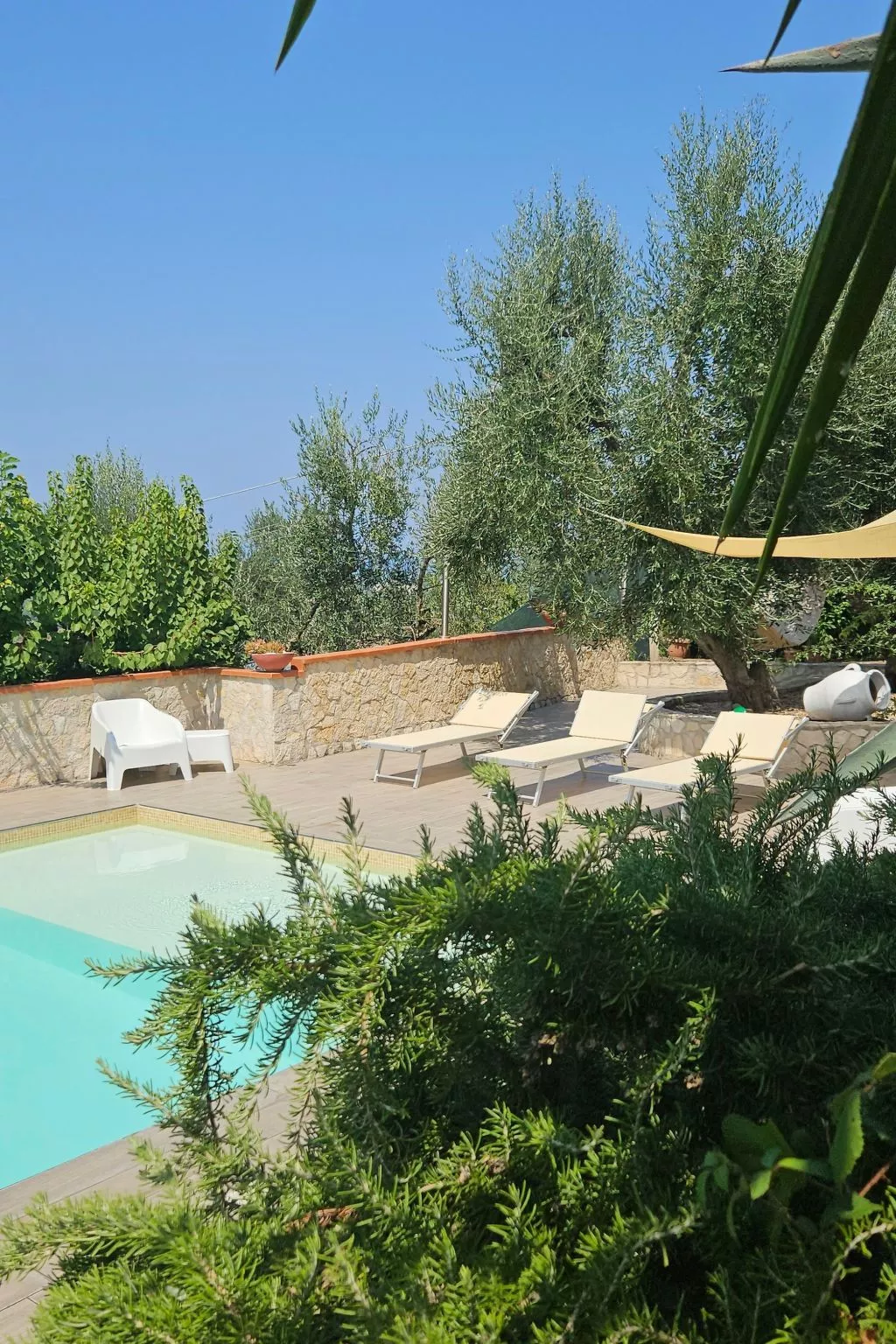 Zwei-Zimmer-Penthouse-Wohnung mit Terrasse mit Meerblick-Image-tags.info