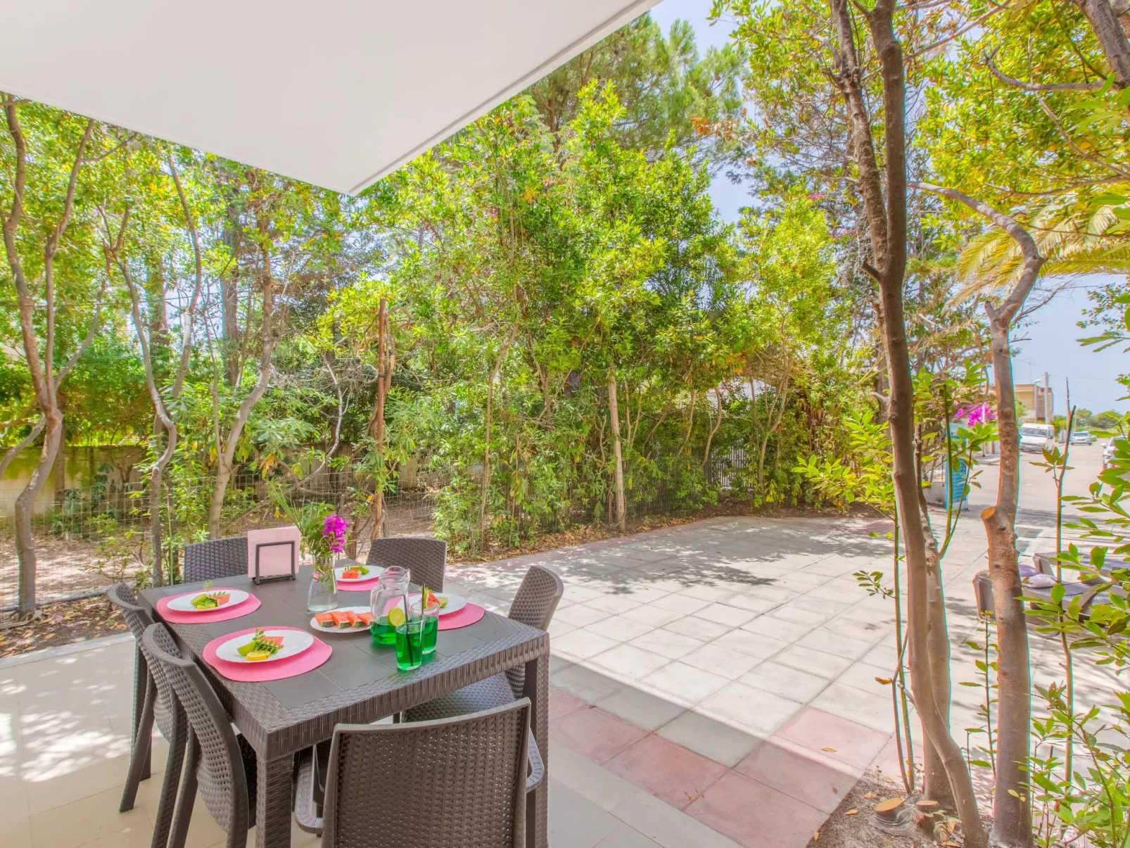 Villa in Gehweite des Strandes-Draußen