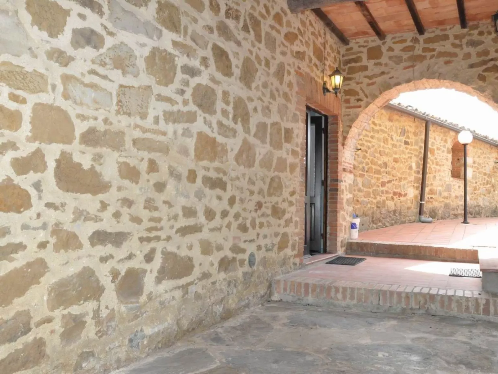 Schloss Selvole B2-Draußen