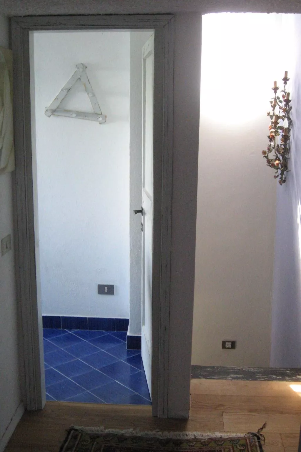 In Panoramalage in Solto Collina-Dedans