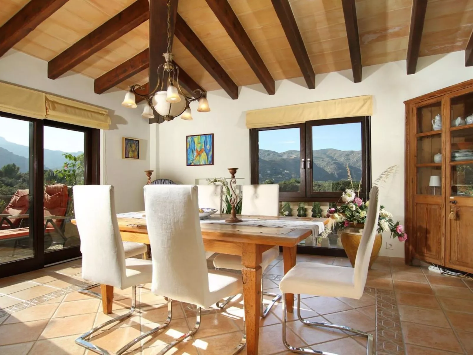 Villa Llop. Wunderschöne moderne Villa mit Sauna-Image-tags.info