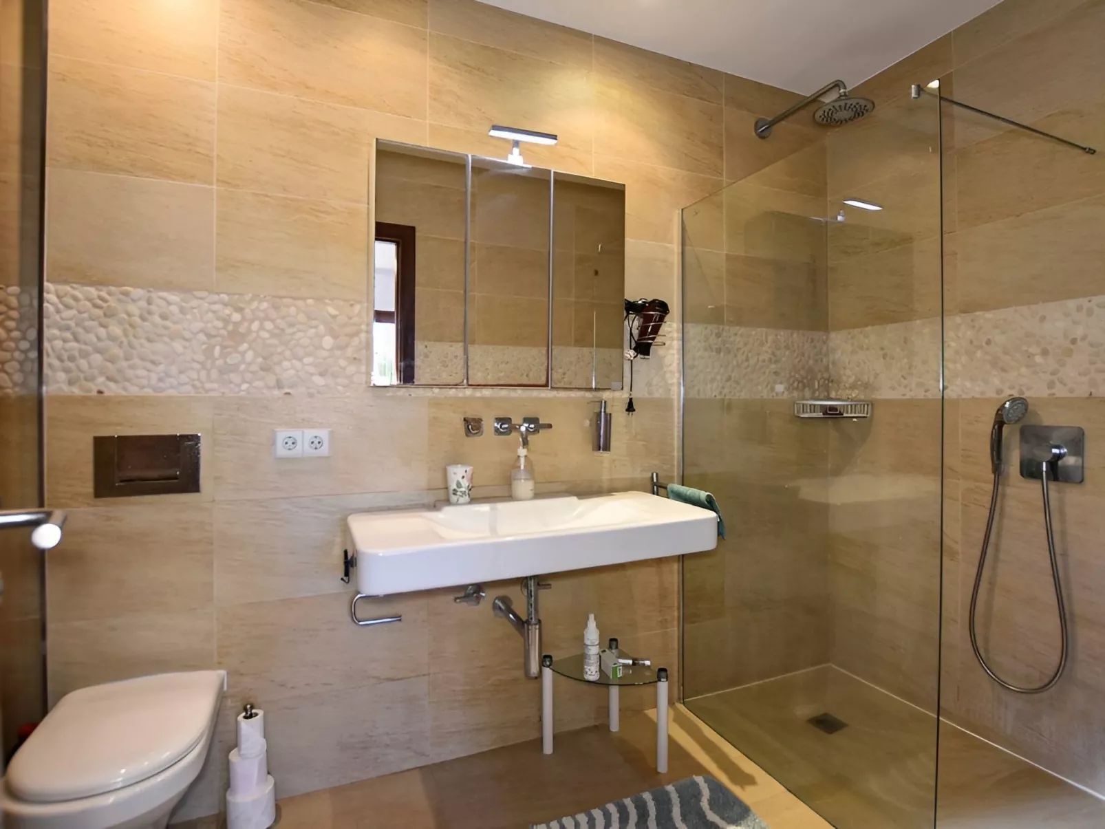 Villa "Amador" privater Pool und Meerblick-Dedans