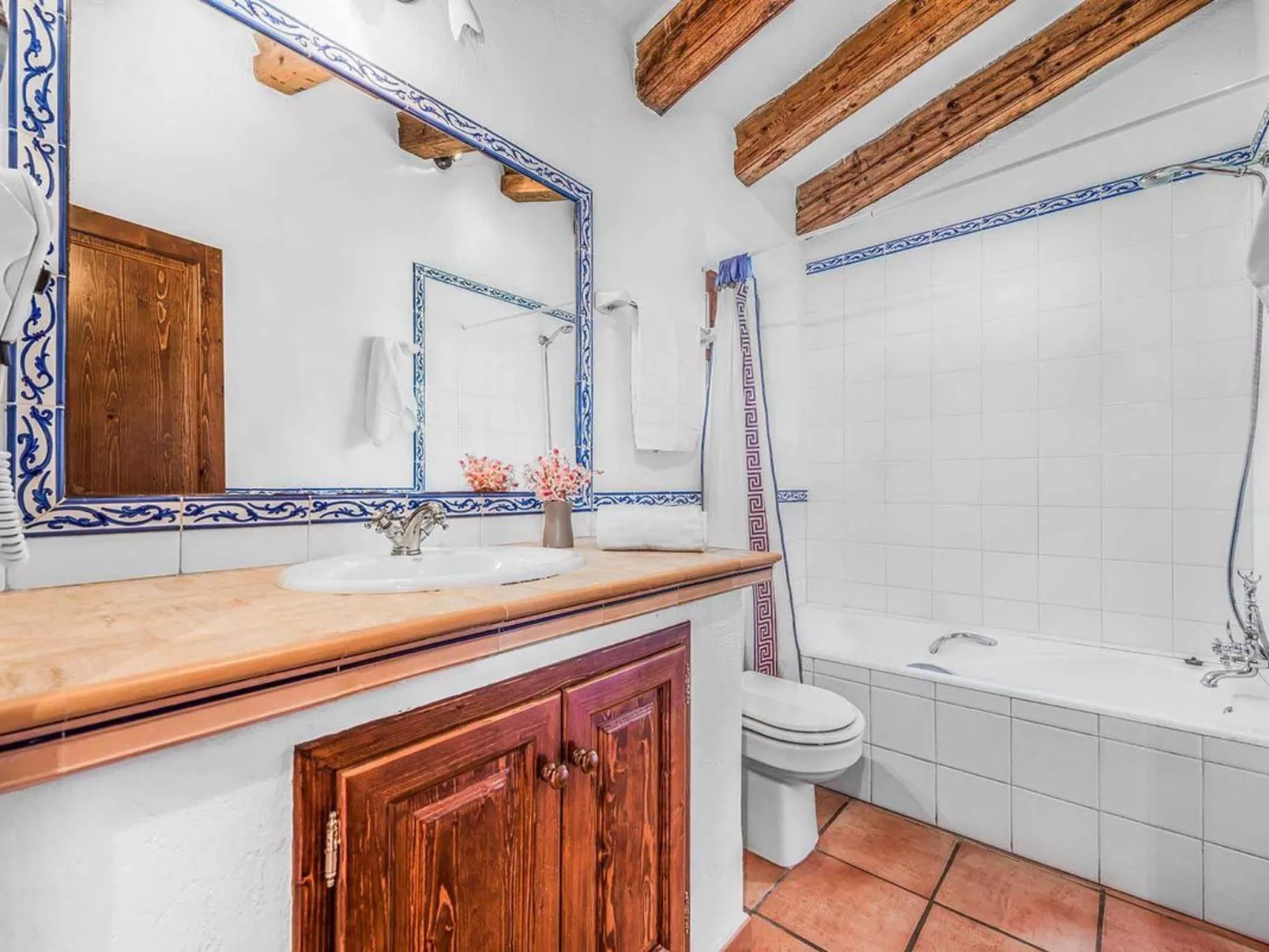 Finca Tomas, Cala Sant Vicenç-Drinnen