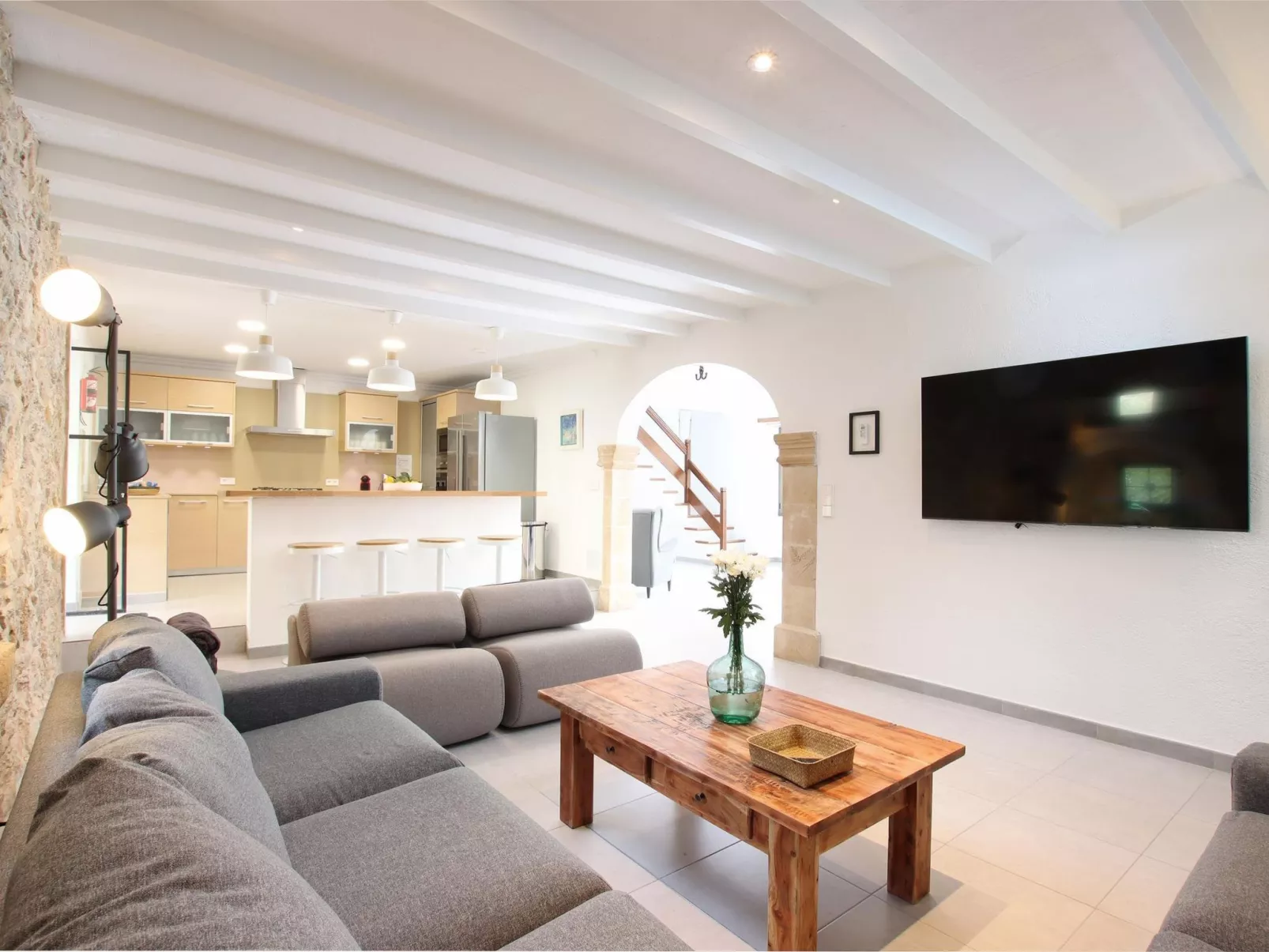 Beeindruckende große Villa in der Nähe von Cala San Vicente-Image-tags.info